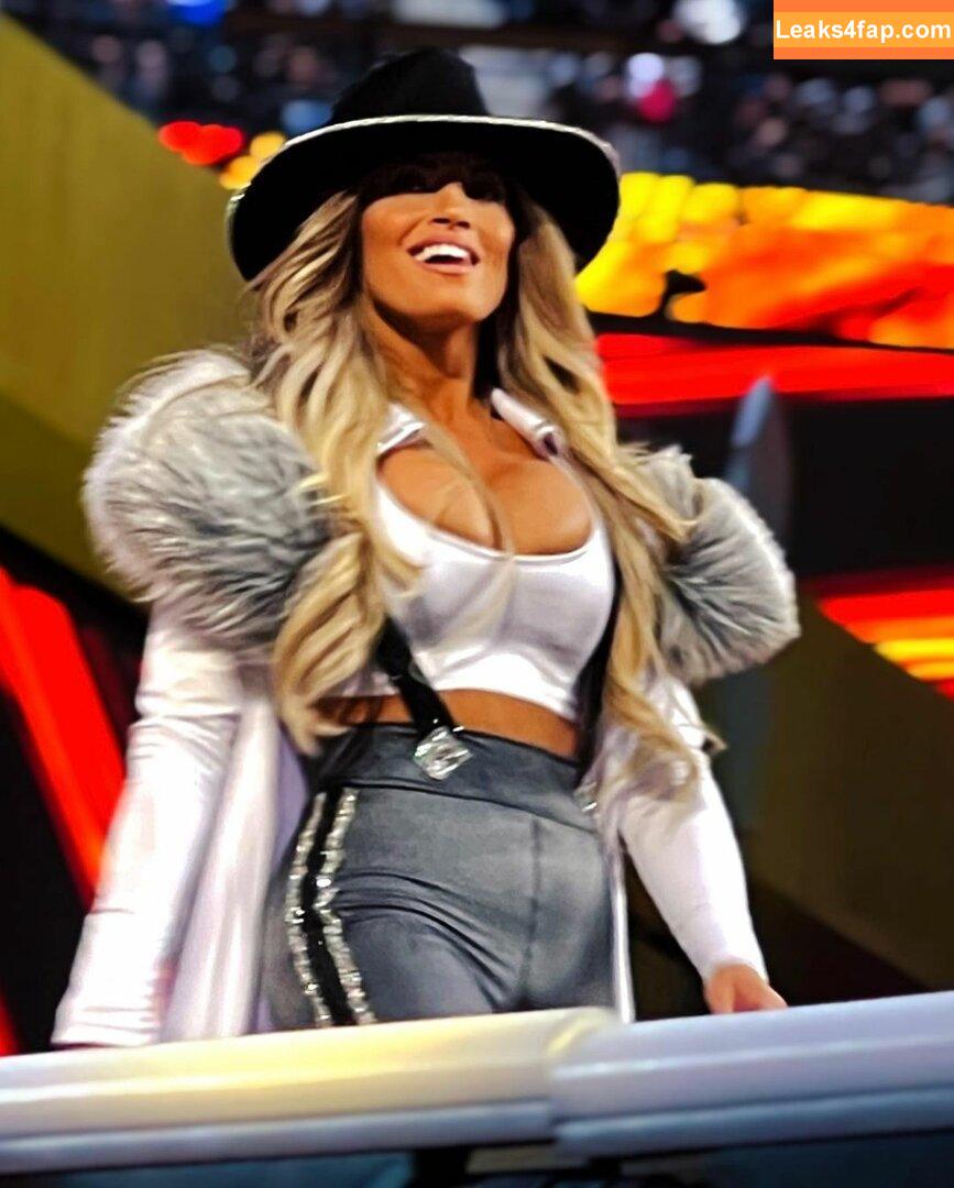 Trish Stratus / trishstratuscom leaked photo photo #0585