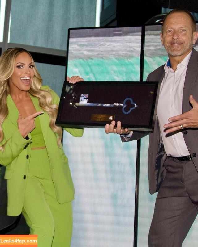 Trish Stratus / trishstratuscom leaked photo photo #0657