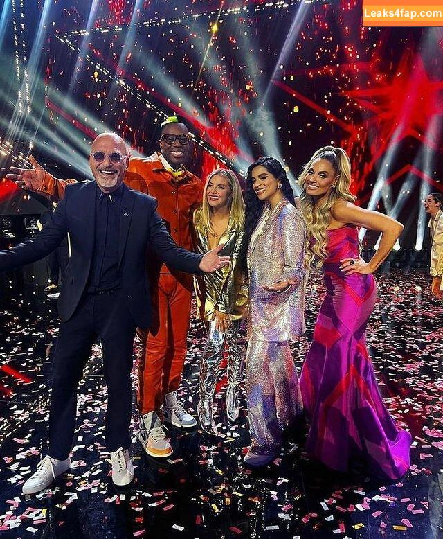 Trish Stratus / trishstratuscom leaked photo photo #0660