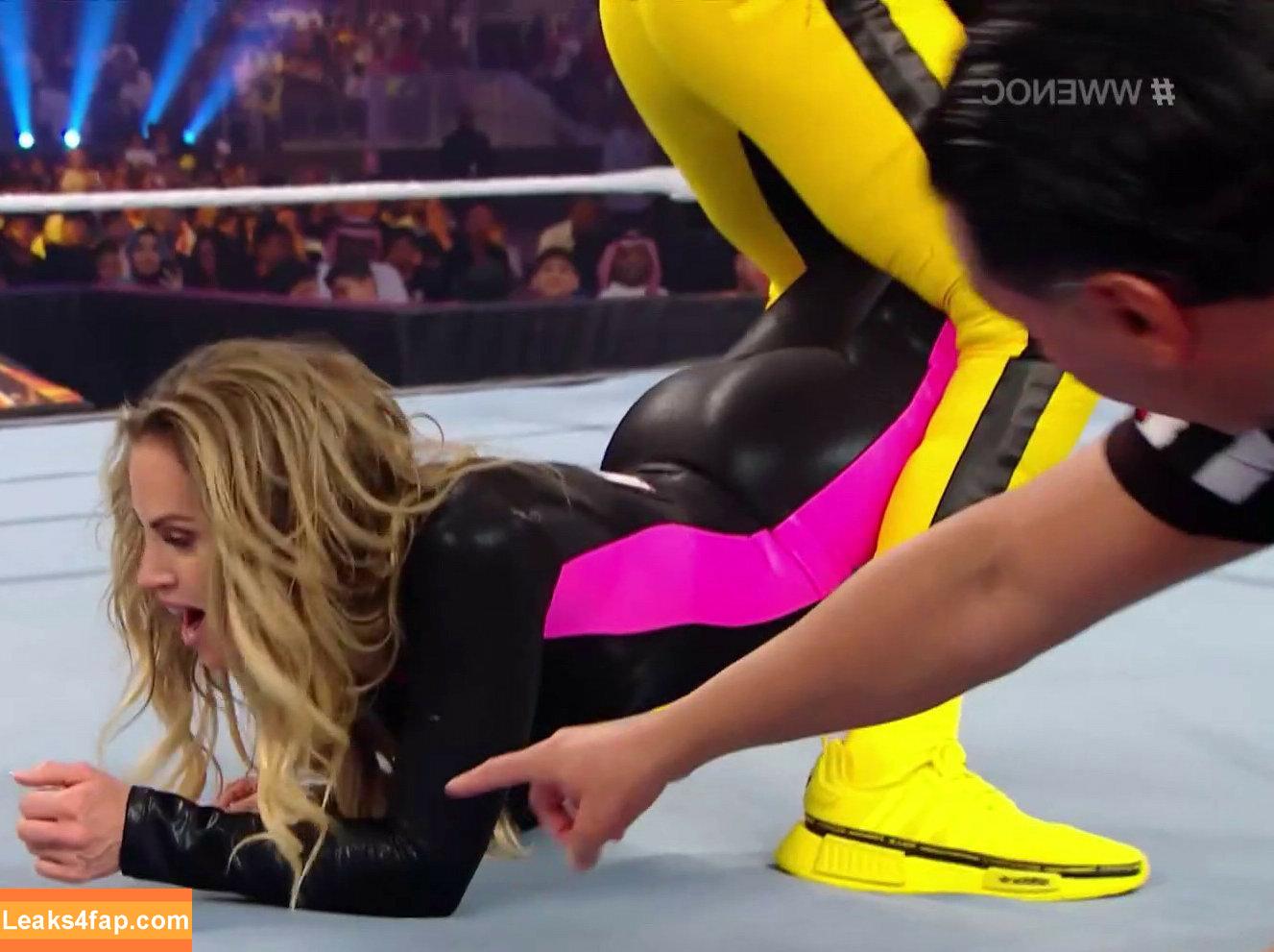 Trish Stratus / trishstratuscom leaked photo photo #0685