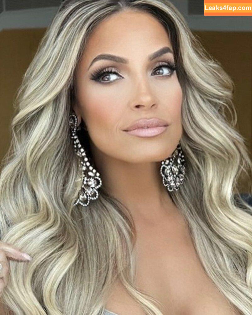 Trish Stratus / trishstratuscom leaked photo photo #0760