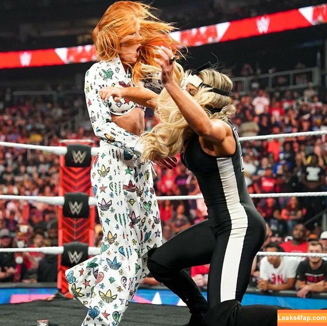 Trish Stratus / trishstratuscom leaked photo photo #0778