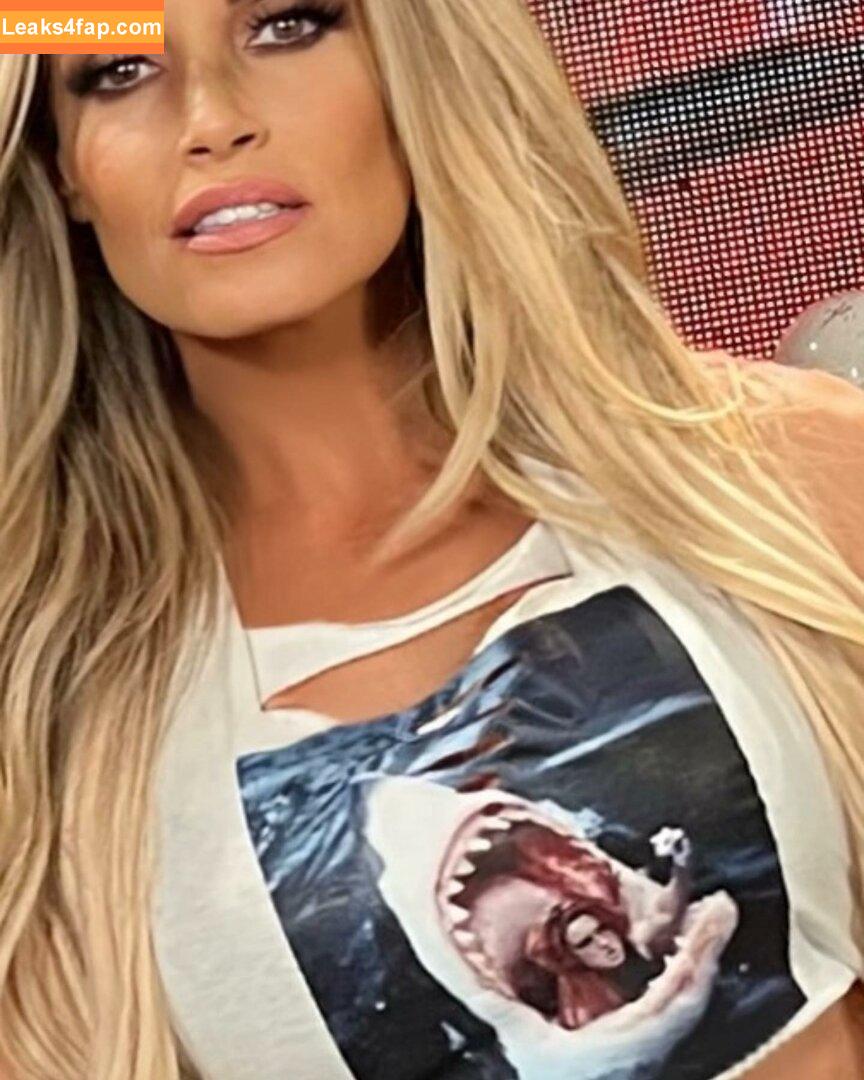 Trish Stratus / trishstratuscom leaked photo photo #0785