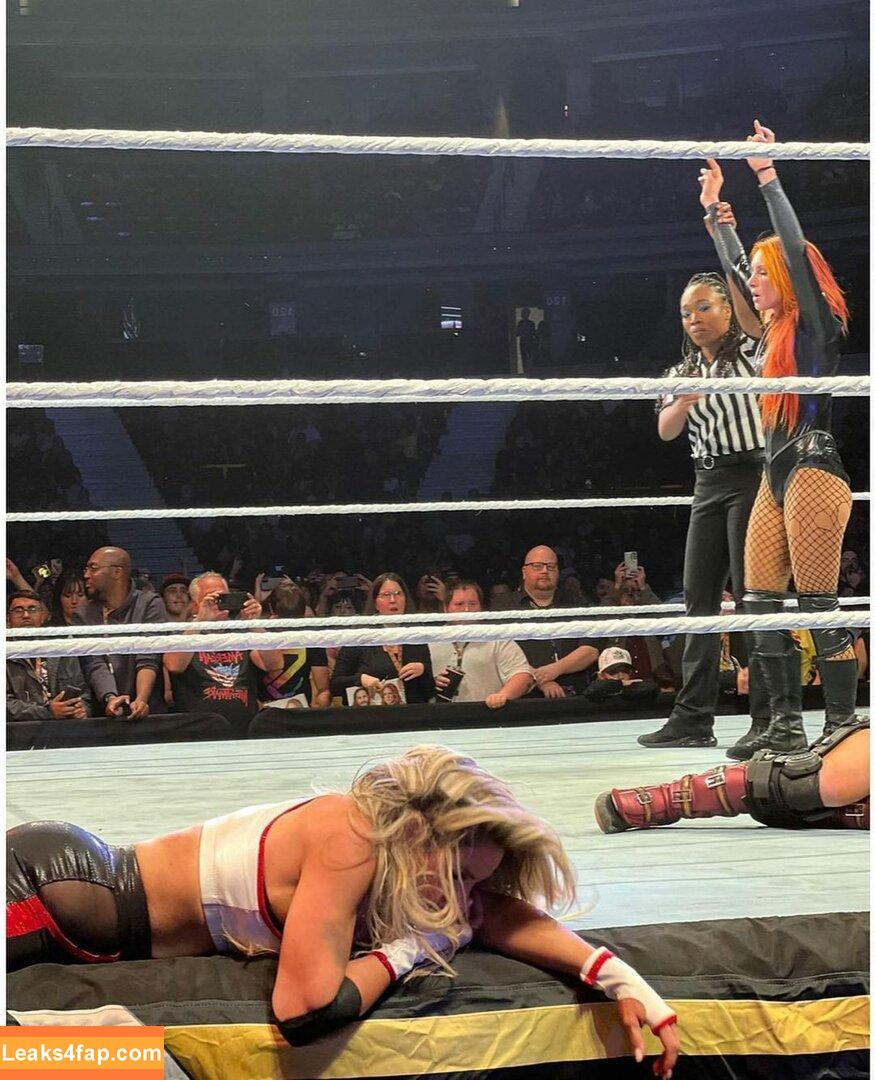 Trish Stratus / trishstratuscom leaked photo photo #0813