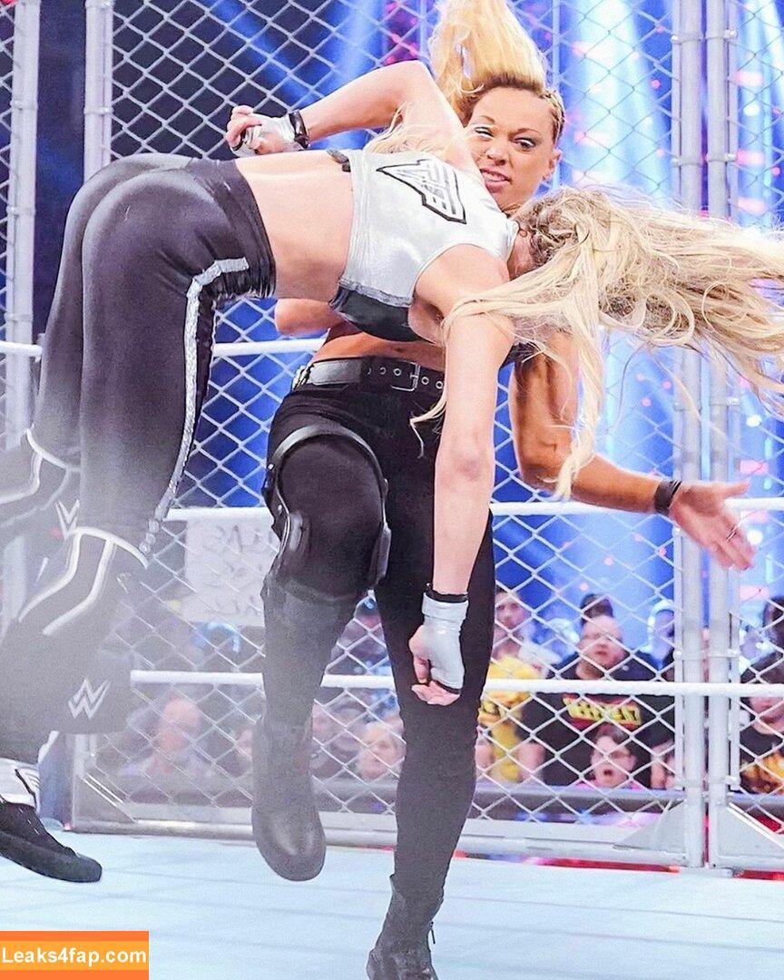 Trish Stratus / trishstratuscom leaked photo photo #0832