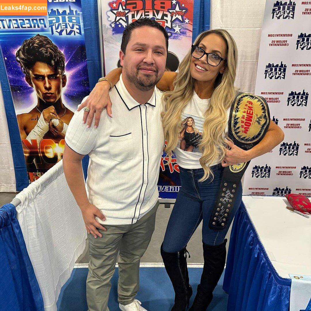 Trish Stratus / trishstratuscom leaked photo photo #0964