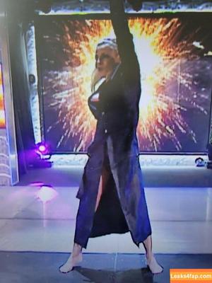 Trish Stratus photo #0038