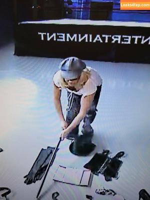 Trish Stratus photo #0075