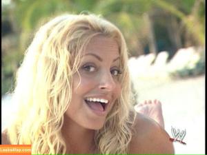 Trish Stratus photo #0110