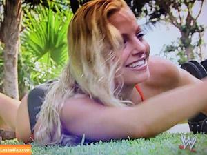 Trish Stratus photo #0160