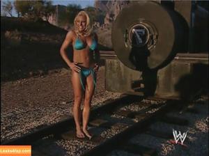 Trish Stratus photo #0199