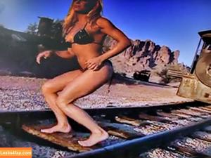 Trish Stratus photo #0203