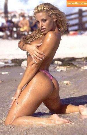 Trish Stratus photo #0239