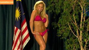Trish Stratus photo #0301