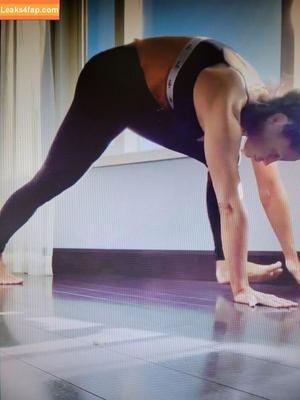 Trish Stratus photo #0350