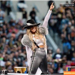 Trish Stratus photo #0529