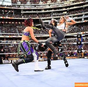 Trish Stratus photo #0551