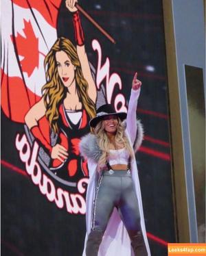 Trish Stratus photo #0580