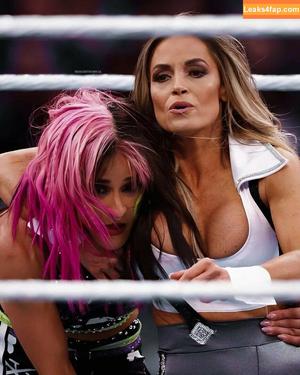 Trish Stratus photo #0586