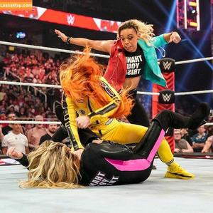 Trish Stratus photo #0697