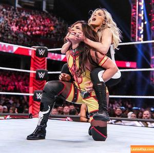 Trish Stratus photo #0730