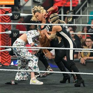 Trish Stratus photo #0777