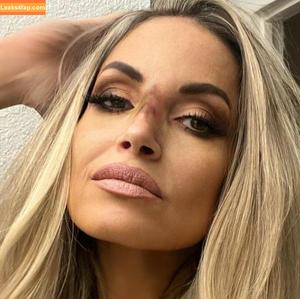 Trish Stratus photo #0784