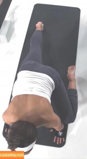 Trish Stratus photo #0874