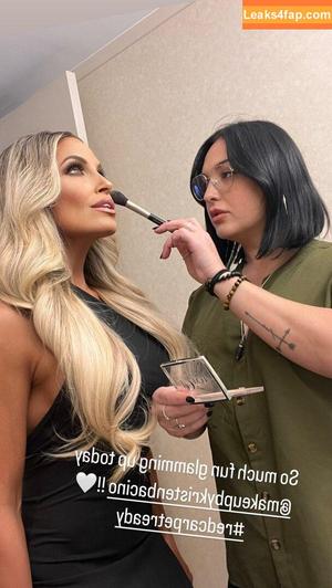 Trish Stratus photo #0917