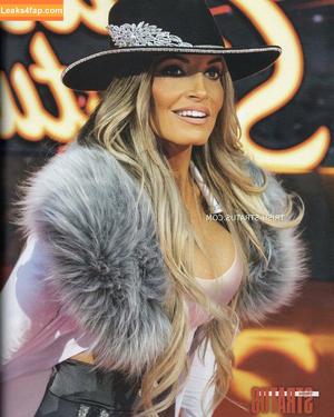 Trish Stratus photo #0925