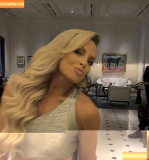 Trish Stratus photo #0948