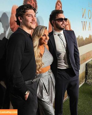 Trish Stratus photo #0950