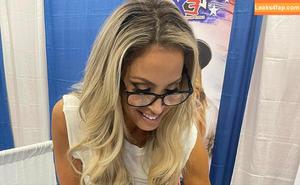 Trish Stratus photo #0957