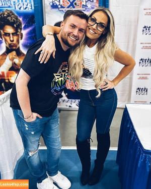 Trish Stratus photo #0959