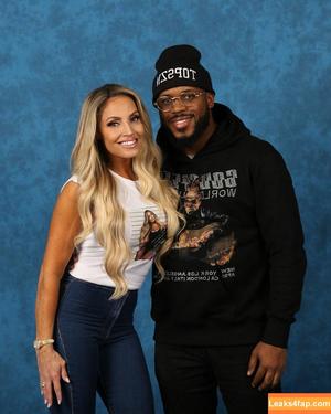 Trish Stratus photo #0971