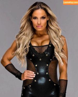 Trish Stratus photo #0983