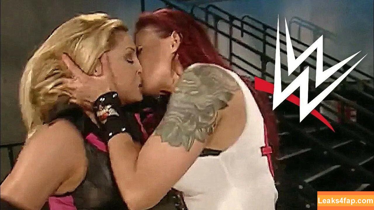 Trish Stratus / trishstratuscom leaked photo photo #1006