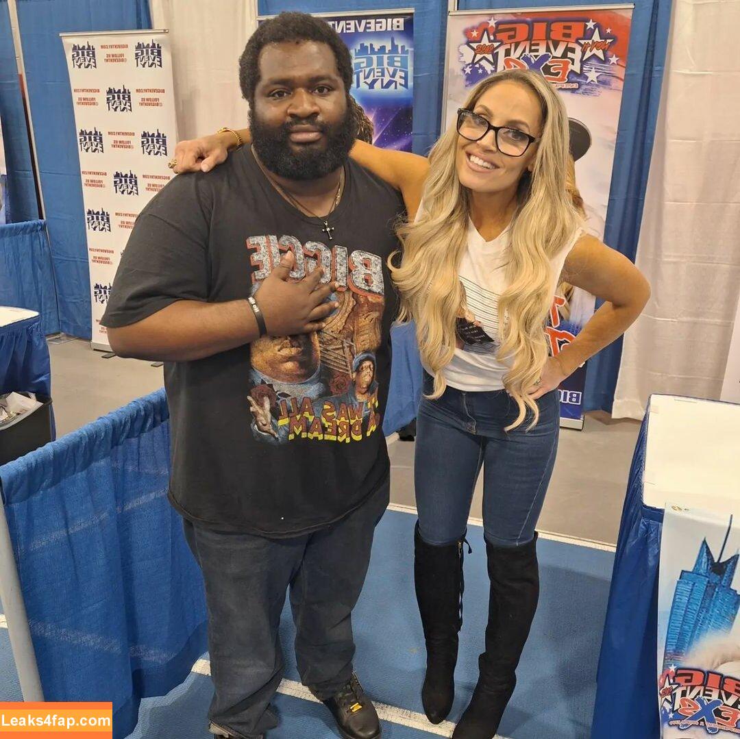 Trish Stratus / trishstratuscom leaked photo photo #1011