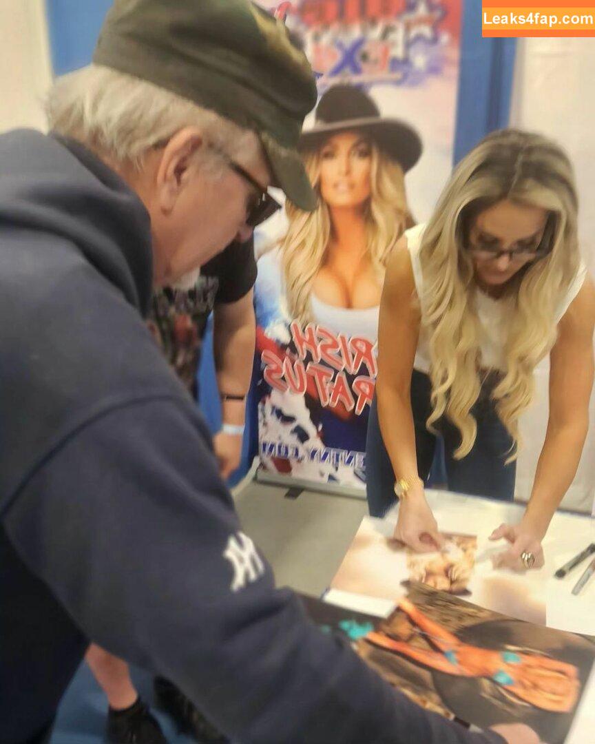 Trish Stratus / trishstratuscom leaked photo photo #1023
