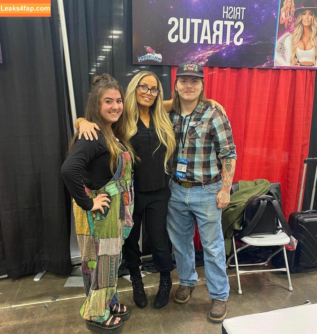 Trish Stratus / trishstratuscom leaked photo photo #1033