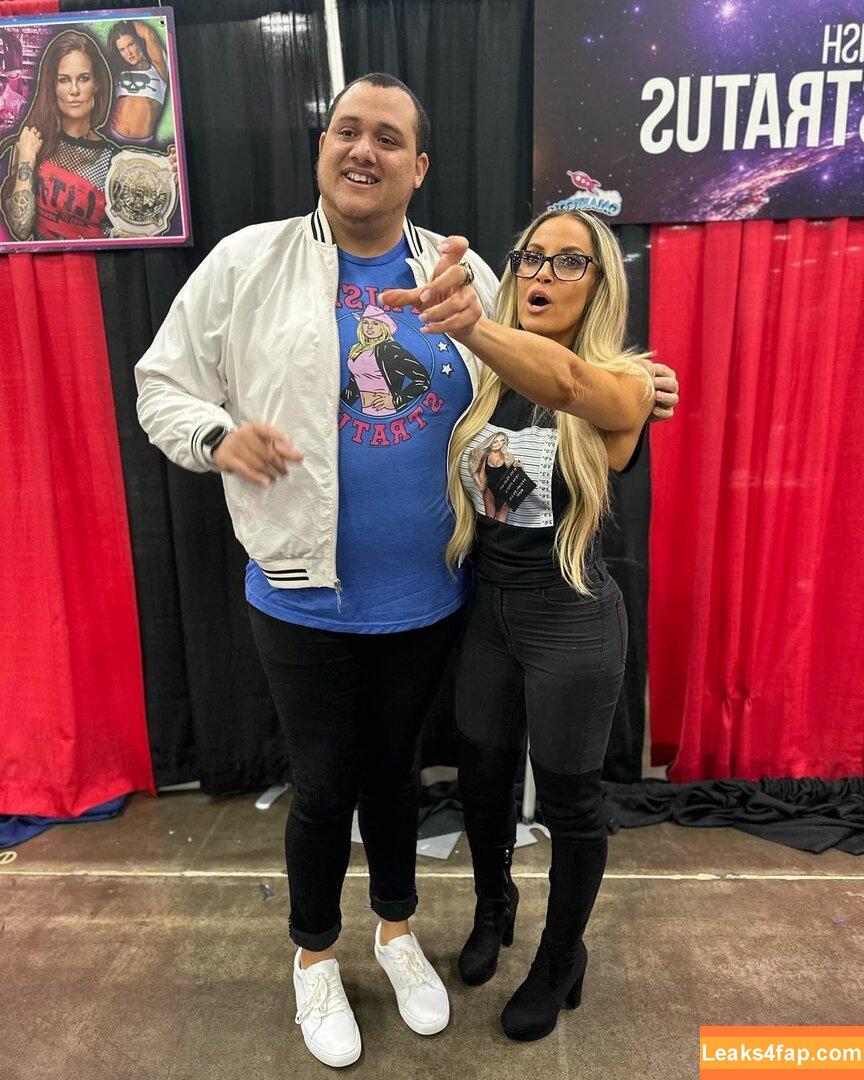 Trish Stratus / trishstratuscom leaked photo photo #1046