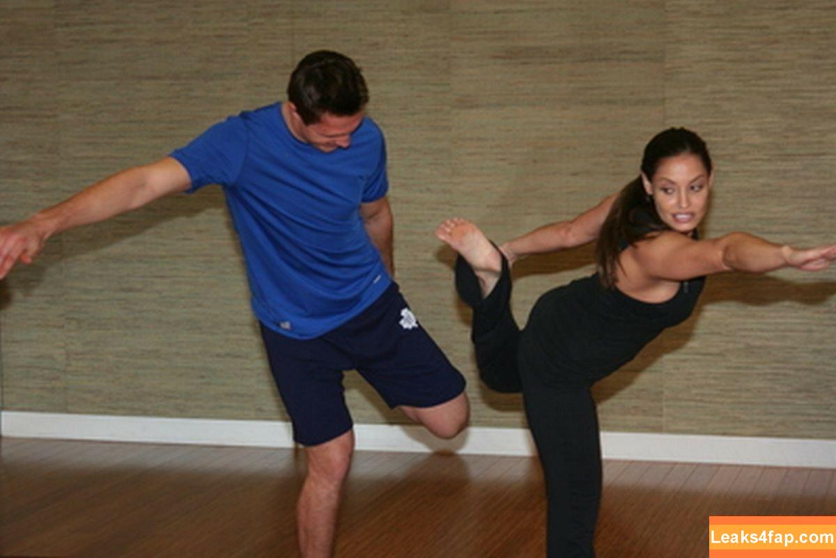 Trish Stratus / trishstratuscom leaked photo photo #1066