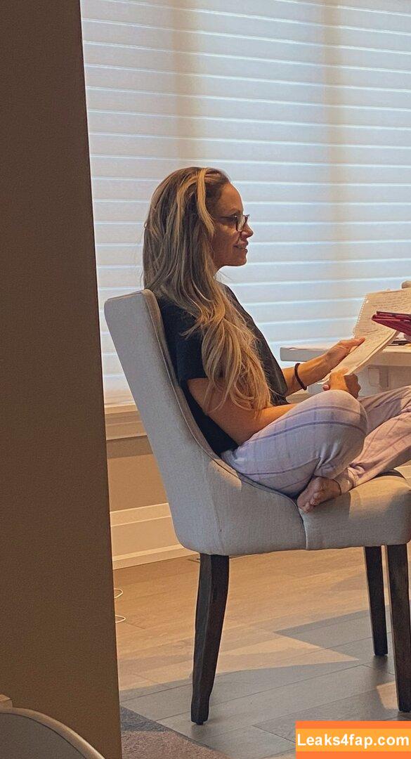 Trish Stratus / trishstratuscom leaked photo photo #1080