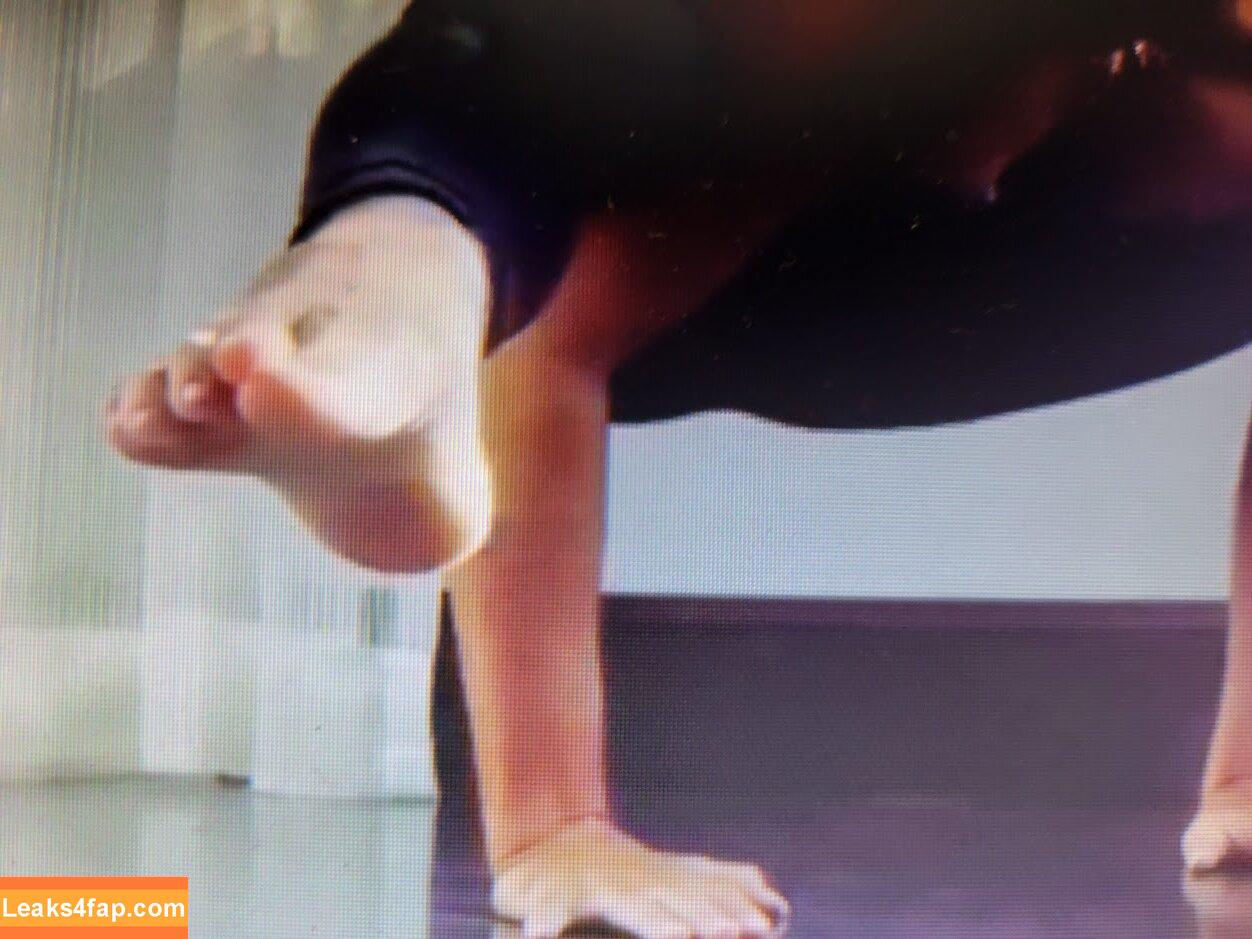 Trish Stratus / trishstratuscom leaked photo photo #1092