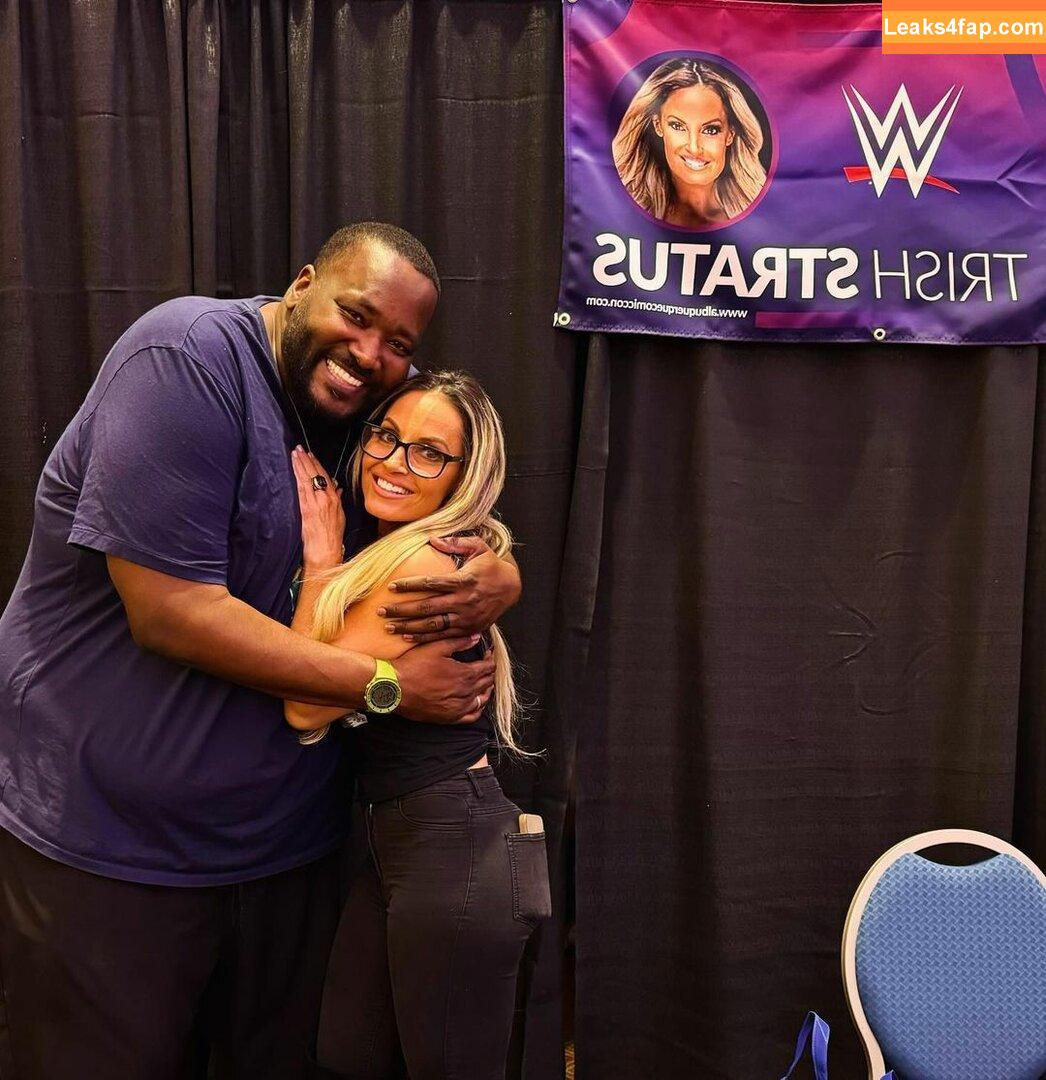 Trish Stratus / trishstratuscom leaked photo photo #1147