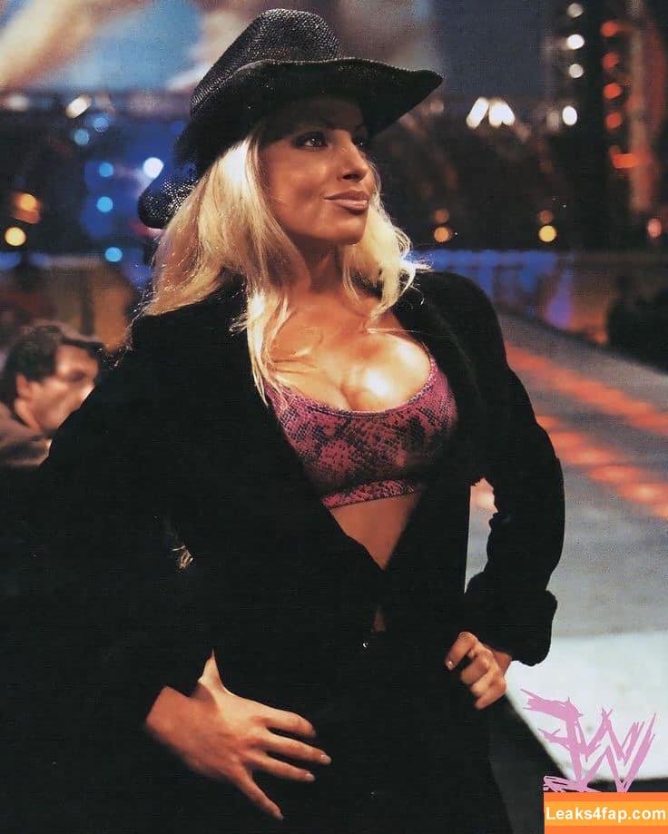 Trish Stratus / trishstratuscom leaked photo photo #1161