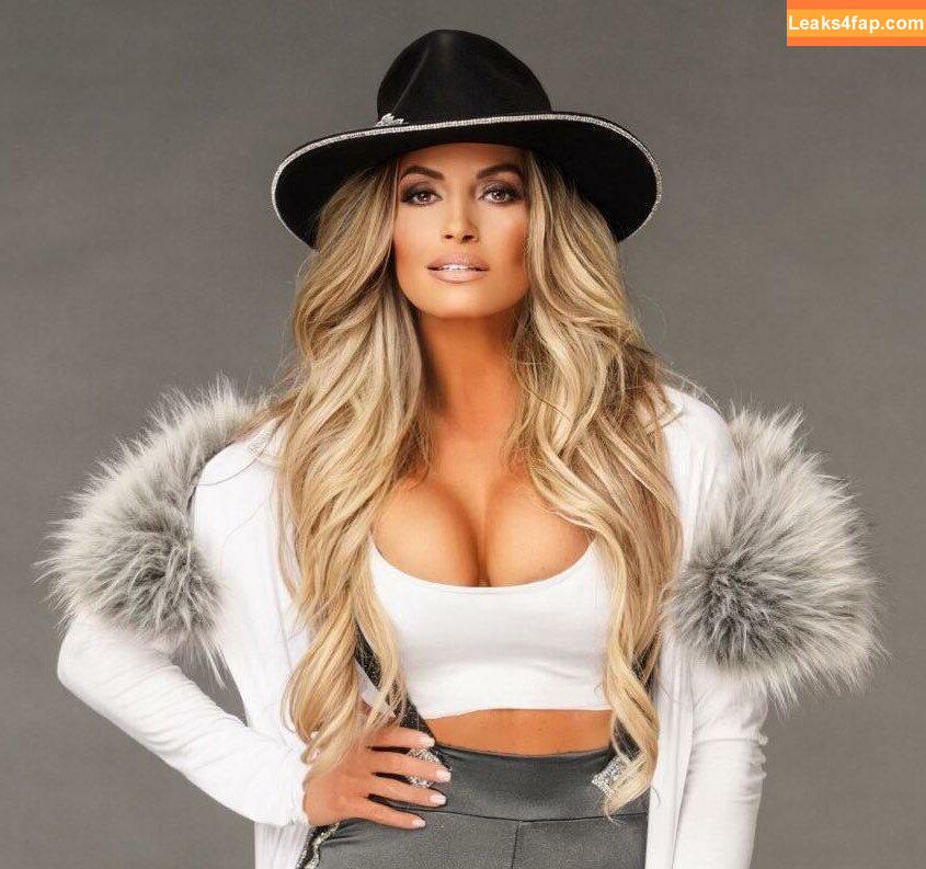 Trish Stratus / trishstratuscom leaked photo photo #1171