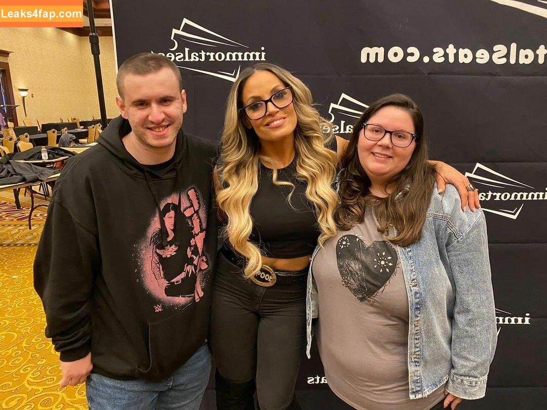 Trish Stratus / trishstratuscom leaked photo photo #1179