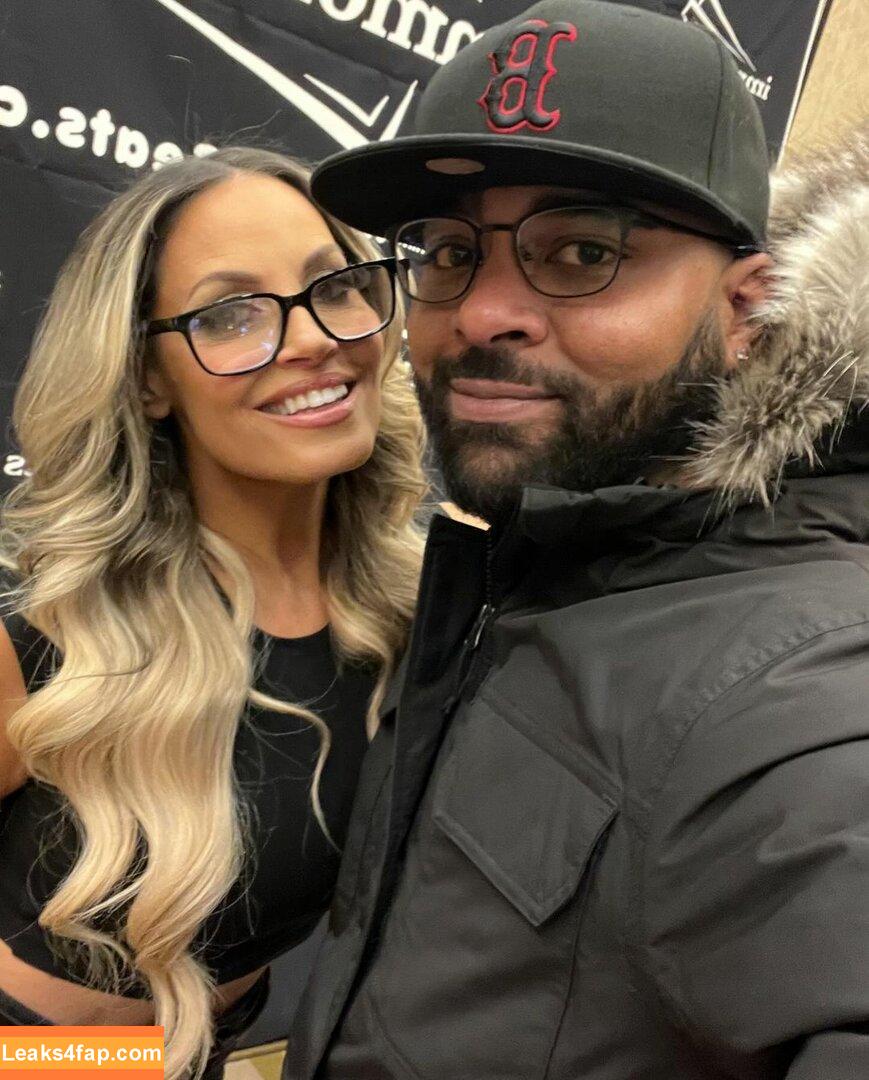 Trish Stratus / trishstratuscom leaked photo photo #1180