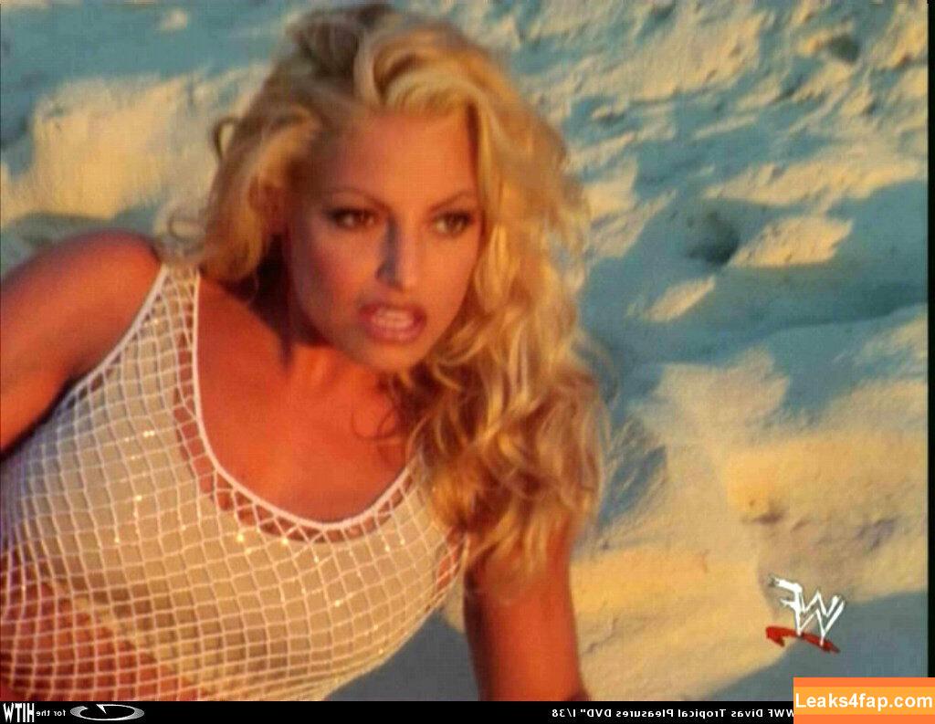 Trish Stratus / trishstratuscom leaked photo photo #1225